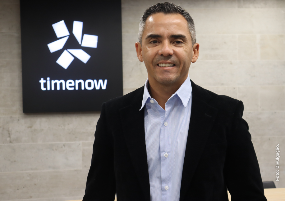 Pesquisa realizada pela TIMENOW revela que o apagão de mão de obra atrasam pelo menos 5% as paradas industriais