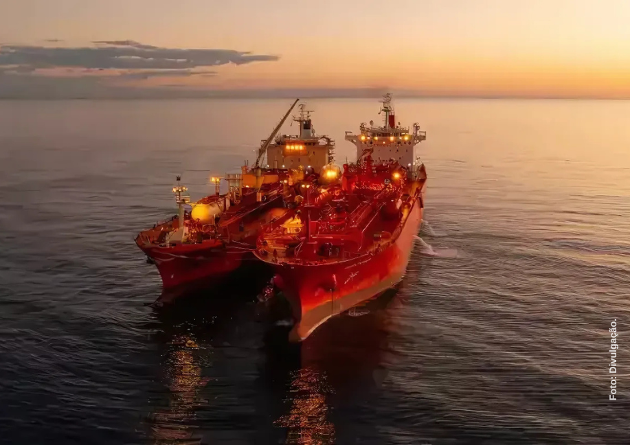 Yara faz primeira transferência de amônia entre navios na Austrália