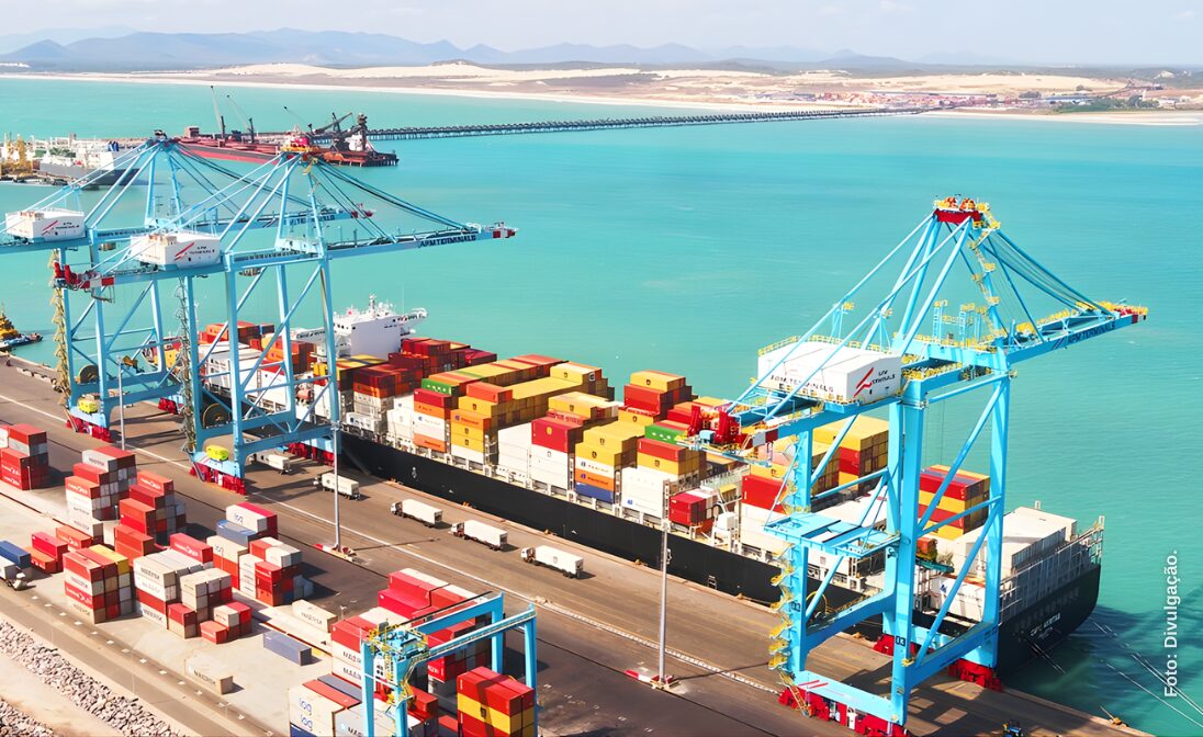 Sem hidrogênio verde, Porto de Pecém mira novas rotas