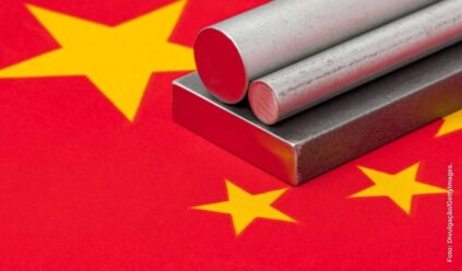 O levante da indústria siderúrgica contra o aço chinês
